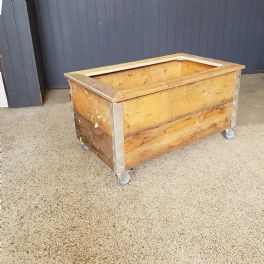 salg af Plantekasse på hjul, 94x51,5 cm.