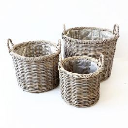 salg af Rattan kurv med plast - lys grå - Ø54 cm.